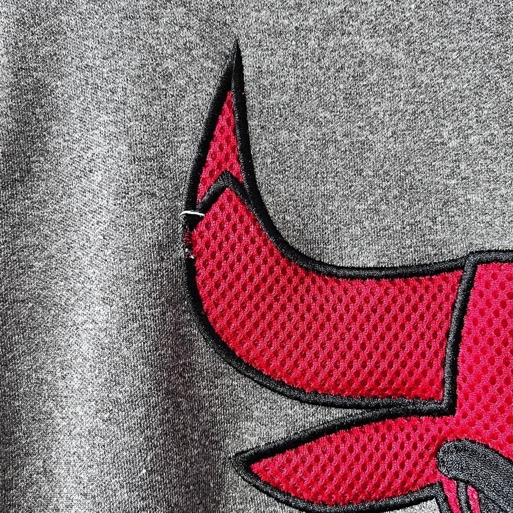 Chicago Bulls NBA Gray Athleisure Basketball Sports Pullover Hoodie Sz S Unisex - Picture 3 of 10